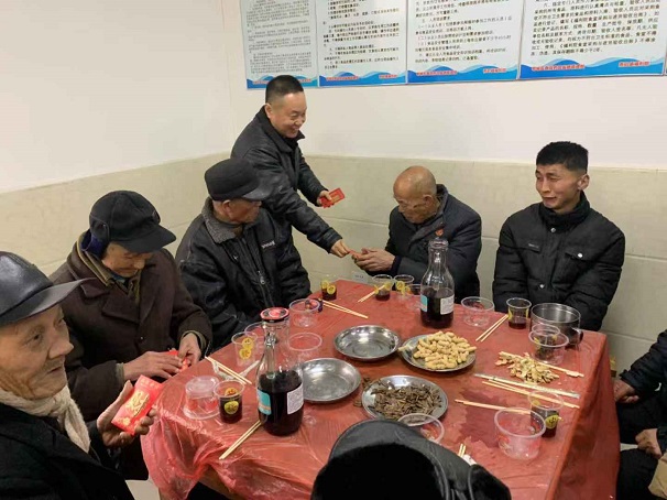2019讓愛(ài)依舊，湖北昌利領(lǐng)導(dǎo)前往福利院慰問(wèn)