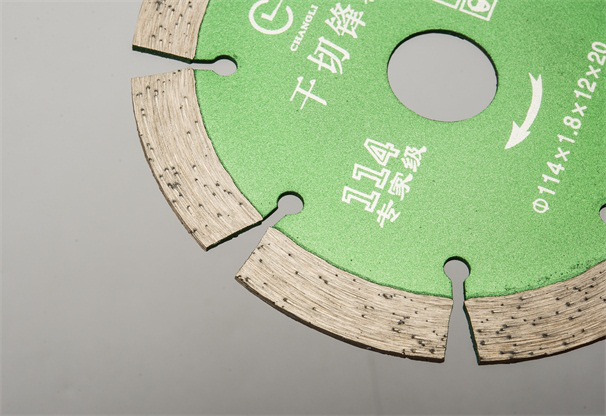 采用石材切割片加工的石材，在石材防護劑上應(yīng)該如何選擇？